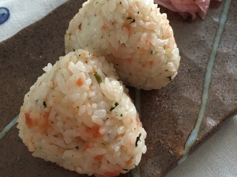 お弁当にも！鮭・菜めしおにぎり♪